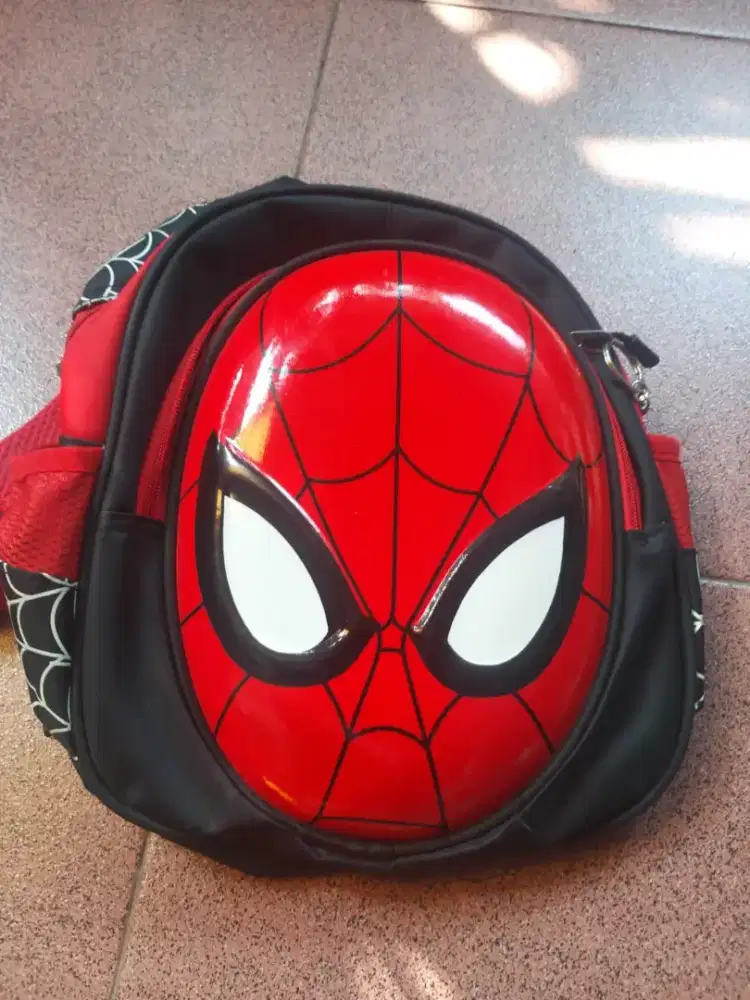 Tas anak spiderman