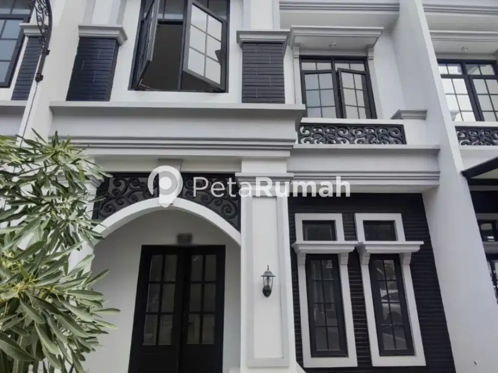 DIJUAL VILLA JL PEMBANGUNAN KOMPLEK MARRIOT VILLAS - DAERAH HELVETIA