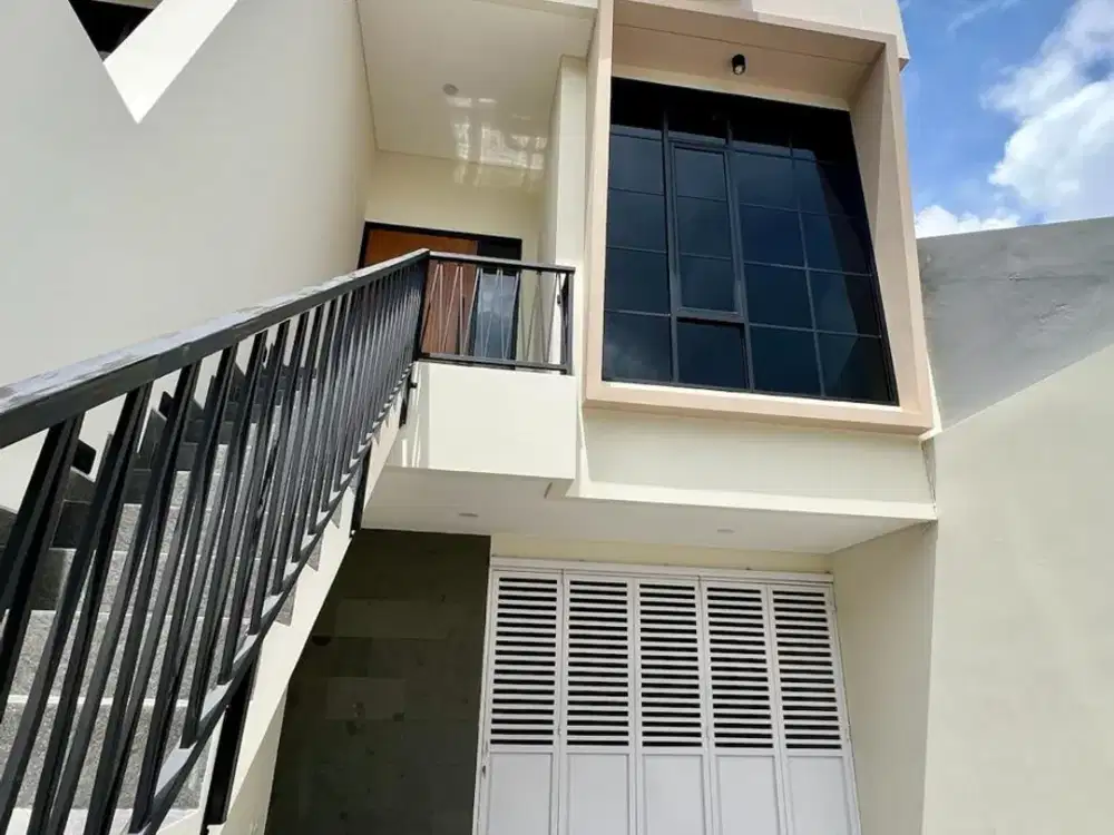 Dijual Rumah Baru 3 Lantai di Tomang Jakarta Barat Dekat Lapangan Padel, Tennis & Bank