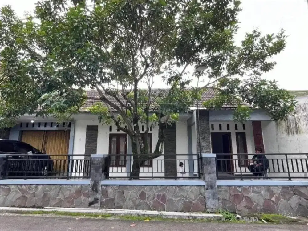 Jual Rumah Nempel Ringroad Utara JOGJA, Luas 246m2