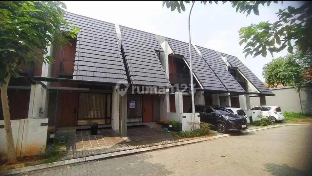 Disewakan Rumah bagus : Fleekhauz R, sudah Full Furnish