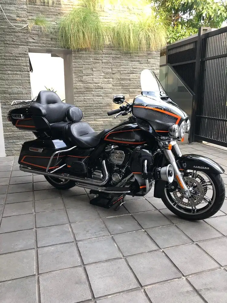 Harley davidson ultra limited apex edition