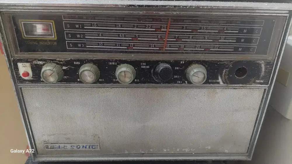 Radio fm modif jadul pajangan idup