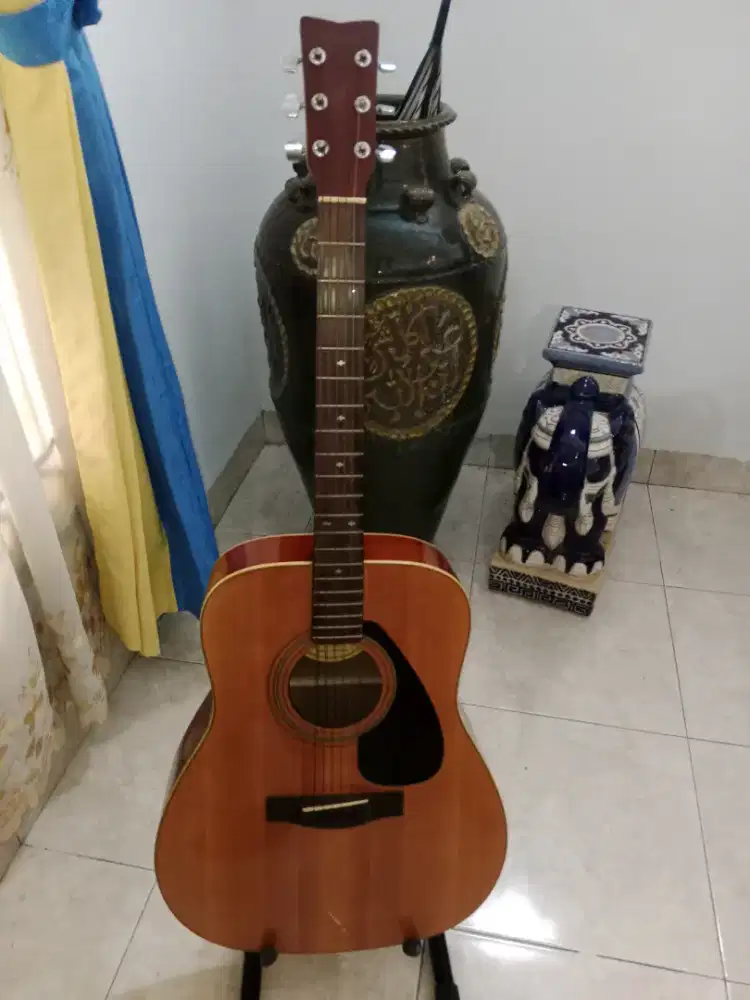 Girar Akustik Yamaha F-350