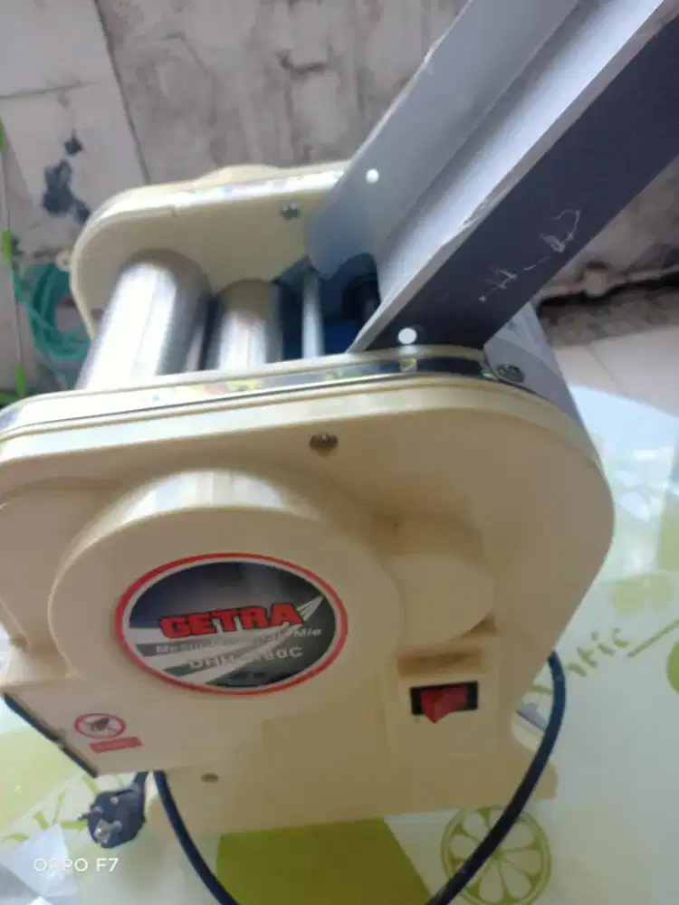 Mesin pencetak mie DHH-180C GETRA