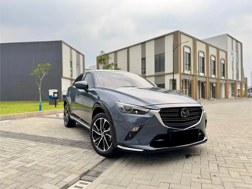 (KM 8 RIBU) Mazda CX3 Sport 1.5 Improvement Sunroof Abu-abu 2024