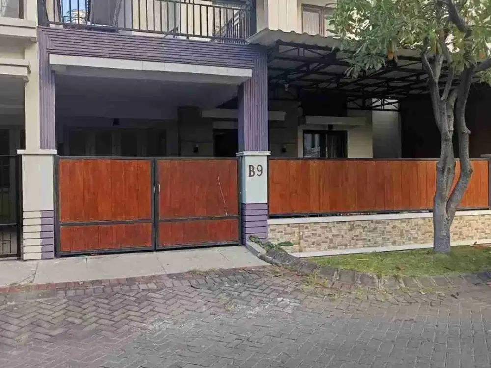 Dijual Rumah 2 lt Central Park A Yani Surabaya