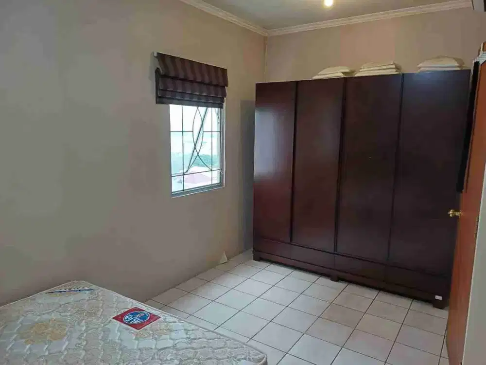 JUAL CEPAT APARTEMEN MEDITERANIA KELAPA GADING 775JT nego YEN