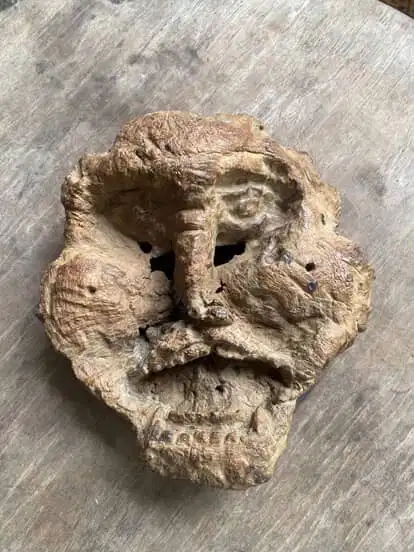 TOPENG KAYU PRIMITIF