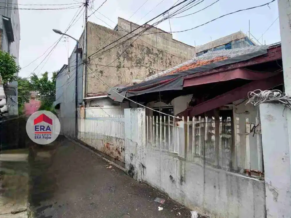 rumah tebet 2 lantai hitung tanah saja selangkah ke stasiun
