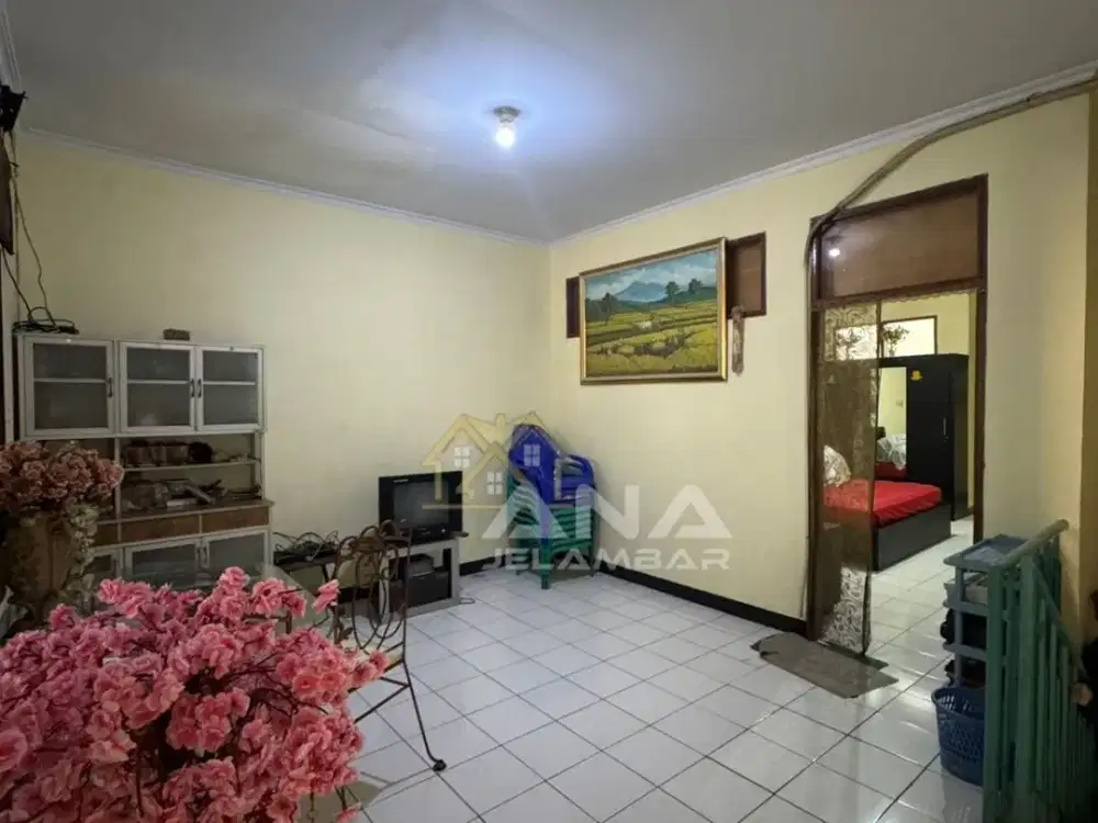 ANA RUMAH LOKASI BAGUS UK 5X20M DI JELAMBAR