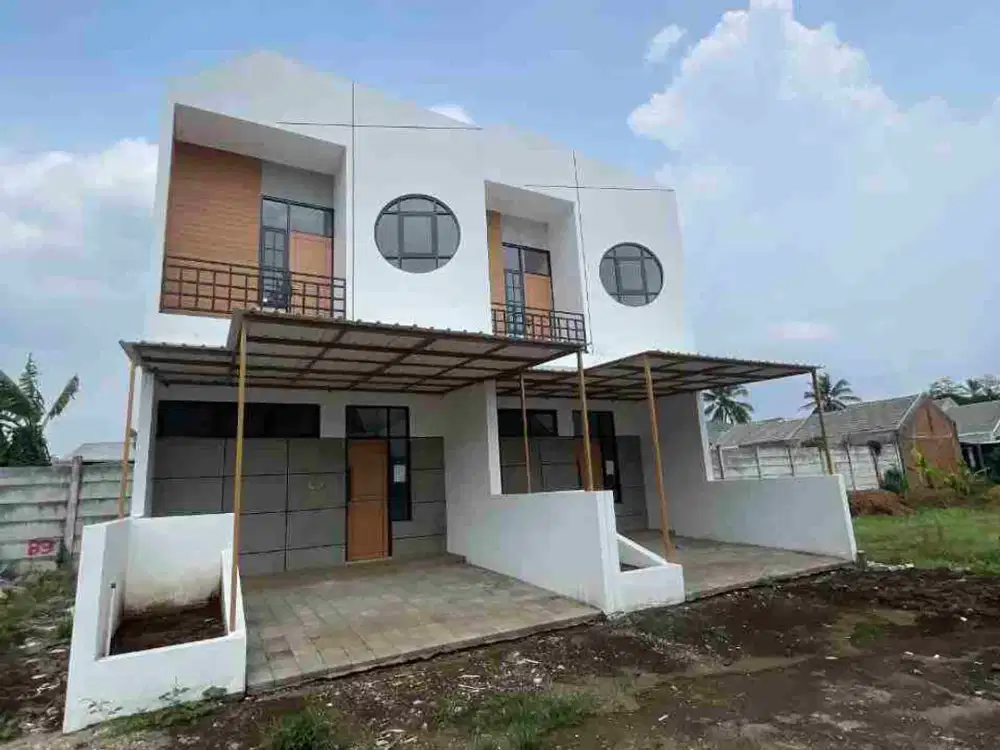 RUMAH MEWAH SIAP HUNI POROS JALAN TLOGOWARU