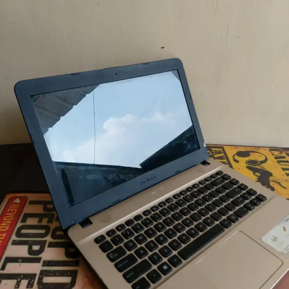 Asus X441B Series Amd A4-9125 Radeon R3 HDD 1Tb