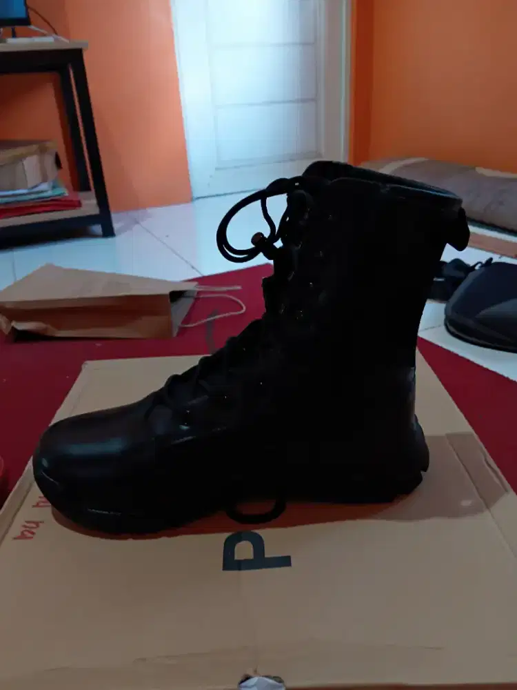 Sepatu PDL Polri, size 40