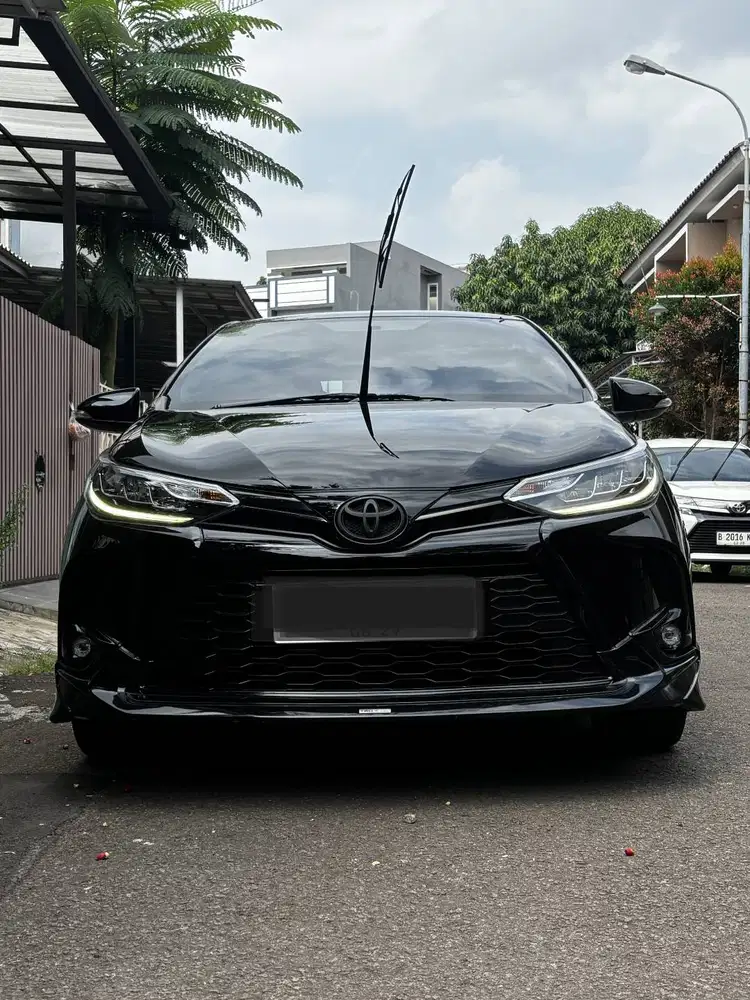 YARIS 1.5 TRD SPORTIVO AT 2020 HITAM METALIK - TERAWAT DAN ISTIMEWA !