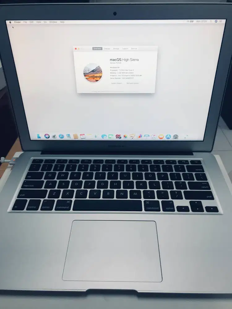 MacBook Air 13 inch 1.3 Ghz Intel Core i5 4GB 128GB MD760