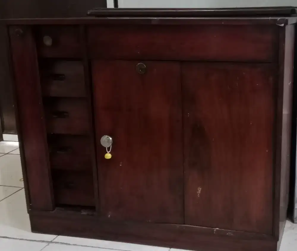 Meja Kompor dari Kayu