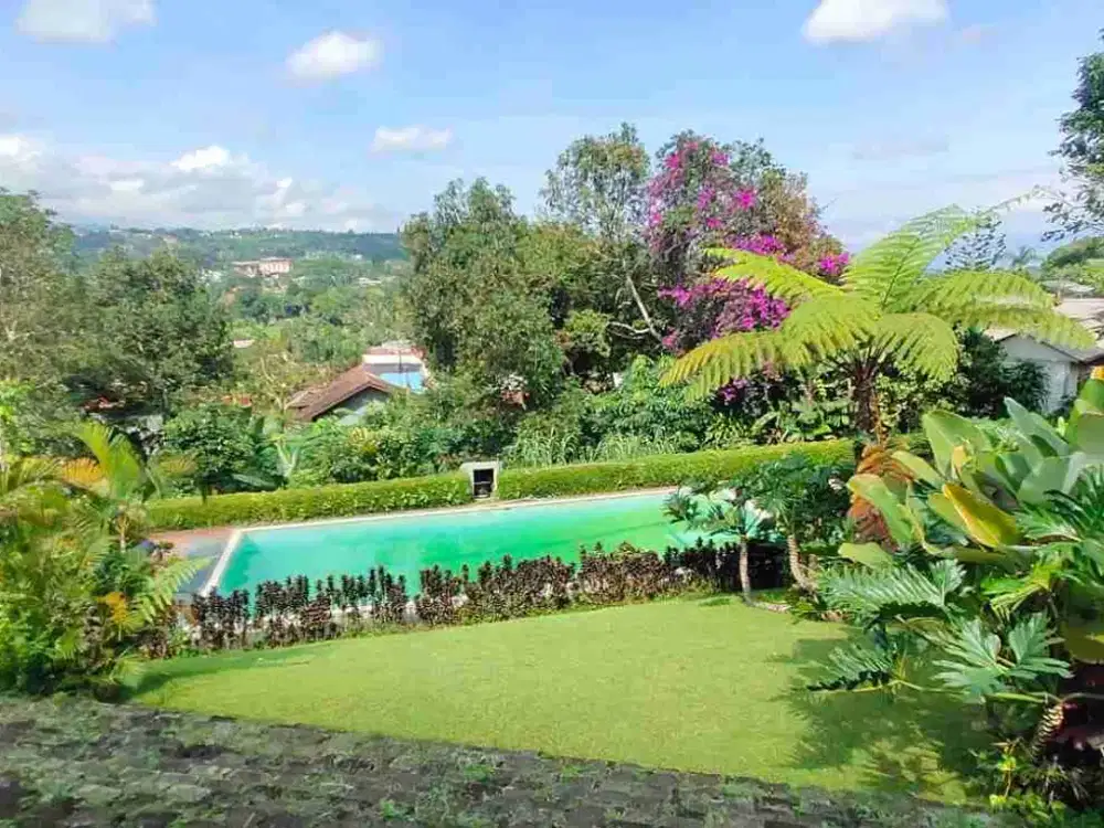 Dijual Villa Ibu di Megamendung Puncak Bogor