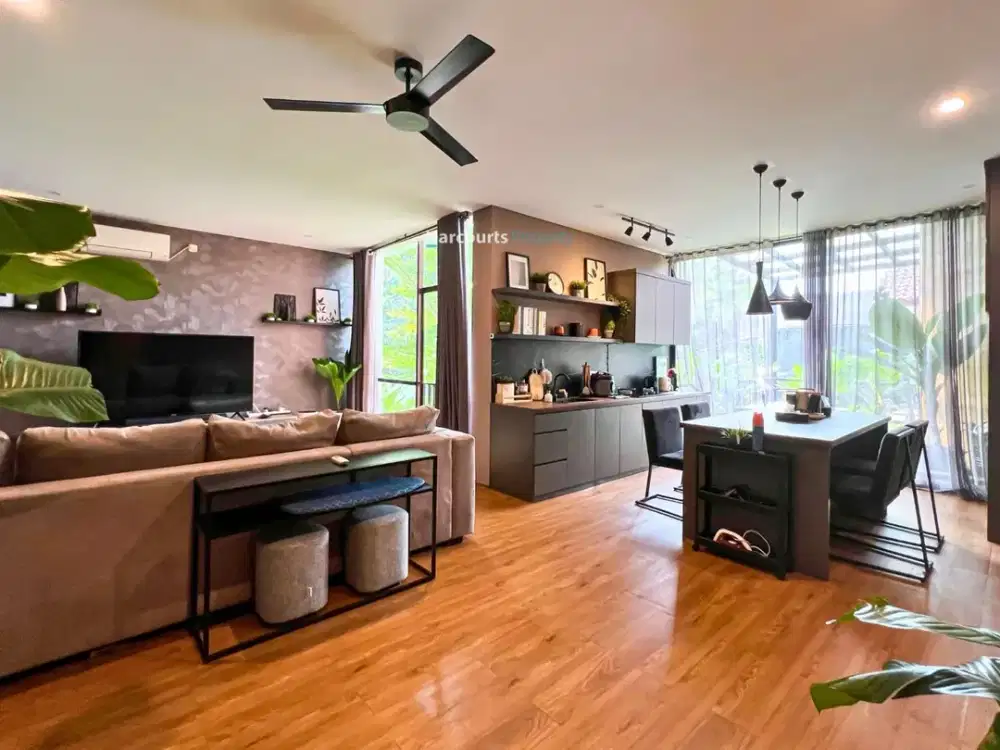 RUMAH PLUS KANTOR MODERN TROPIS DALAM TOWNHOUSE DI LEBAK BULUS