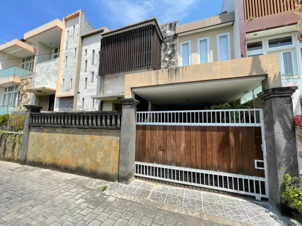 Dijual Rumah Lantai 2 Daerah Renon