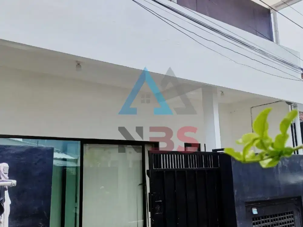 Dijual rumah 2 lantai Baru direnovasi  Di monang maning Denpasar barat