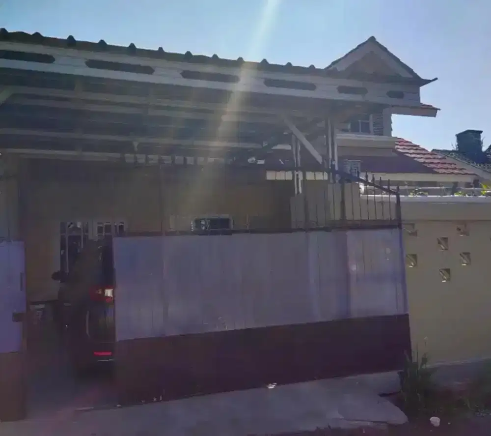 Di jual murah vila siap huni lokasi di Gren aple Cipanas surat SHM