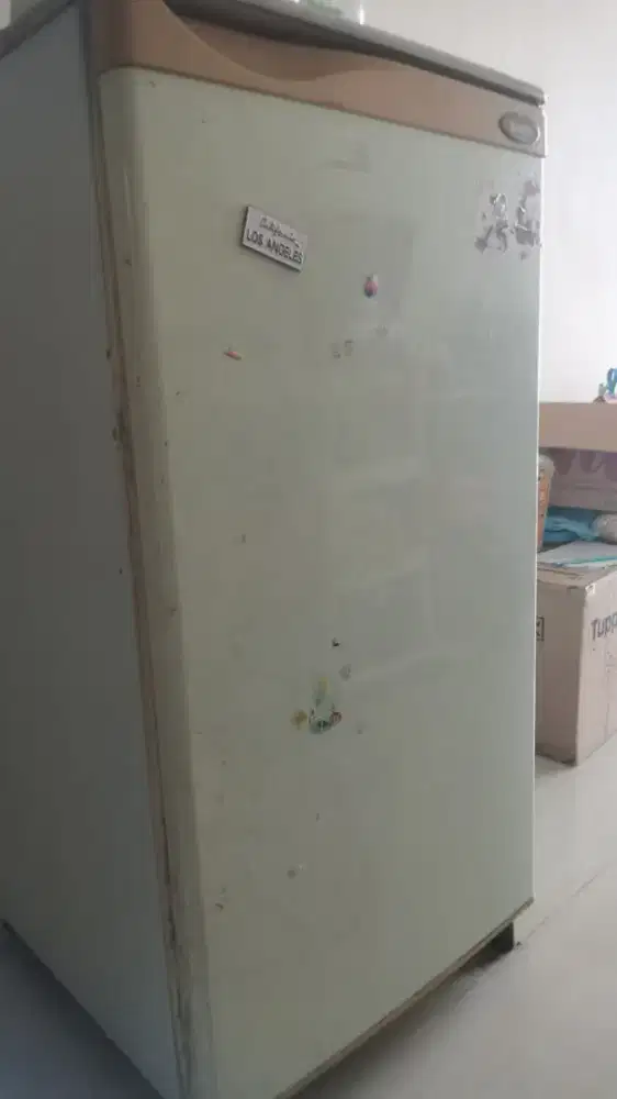 Dijual kulkas merk sanyo