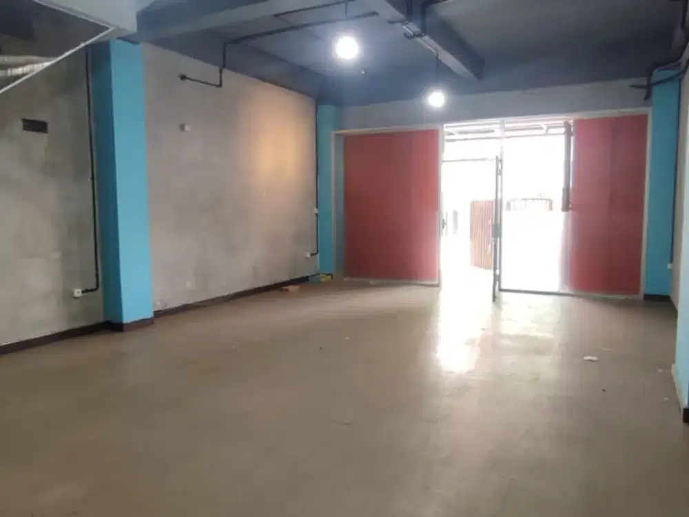 RUKO 3 1/2 LANTAI DI KAWASAN BISNIS, TERBAN, GONDOKUSUMAN, JOGJA