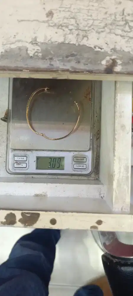 Beli emas dari toko lain