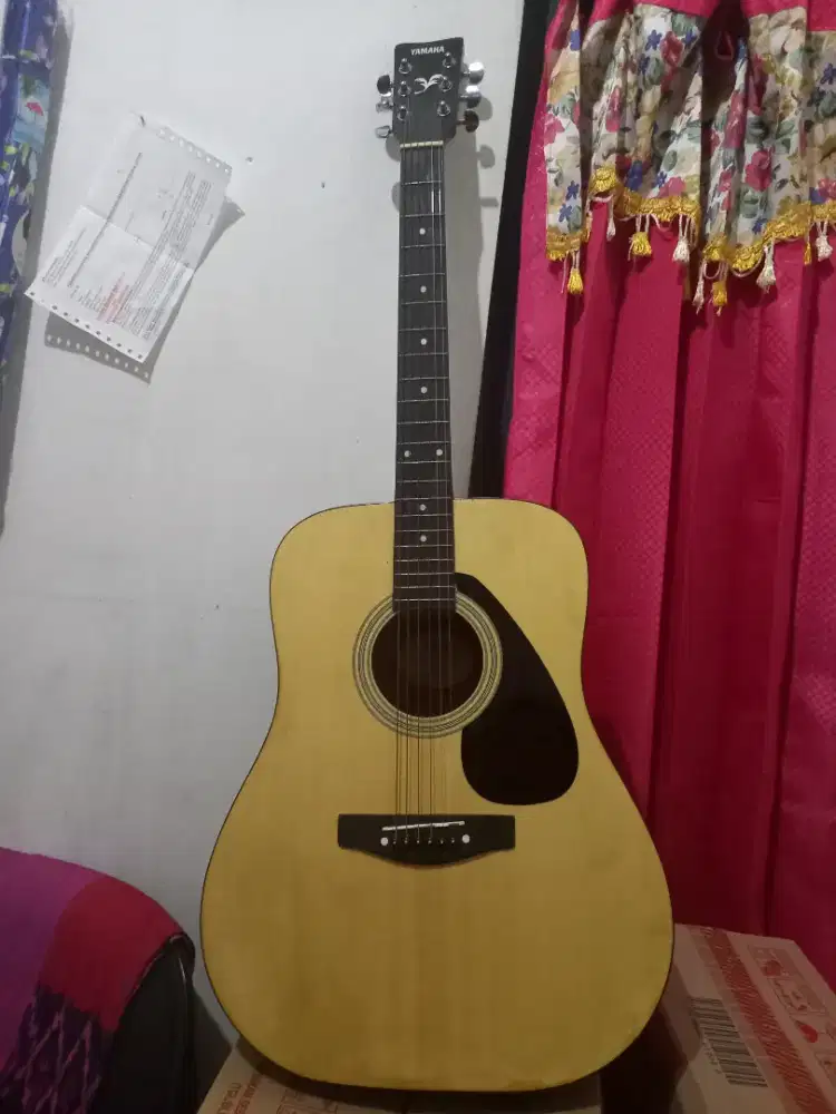 Gitar Yamaha f310