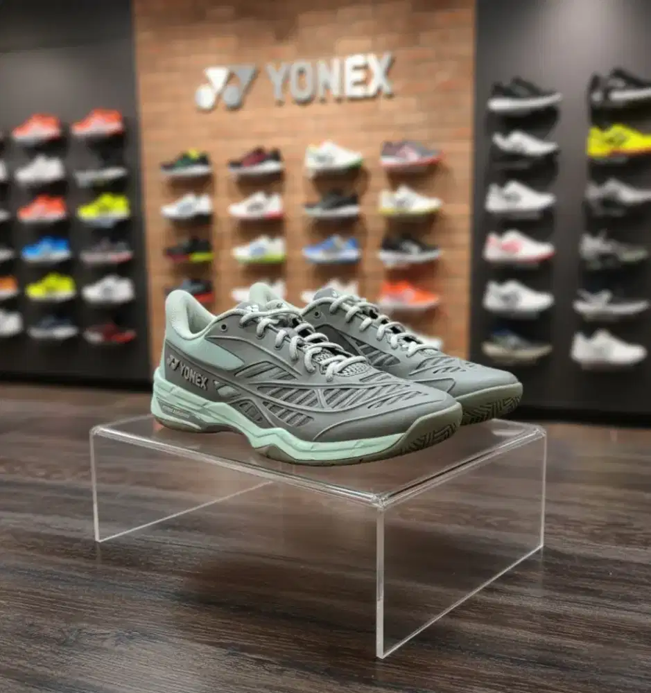 Sepatu Yonex Cascade Drive Ori size 42 warna langka