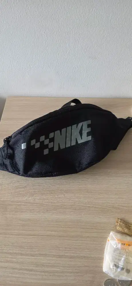 Sling bag nike ori preloved