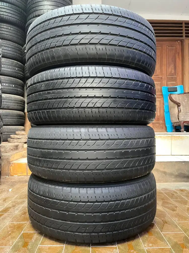 Ban Toyo Tranpath 235 50 r18 4Pcs