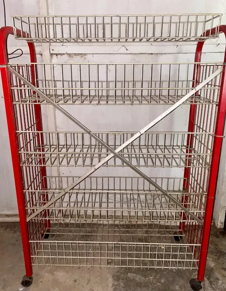 Rak Serbaguna bisa menyimpan apa saja