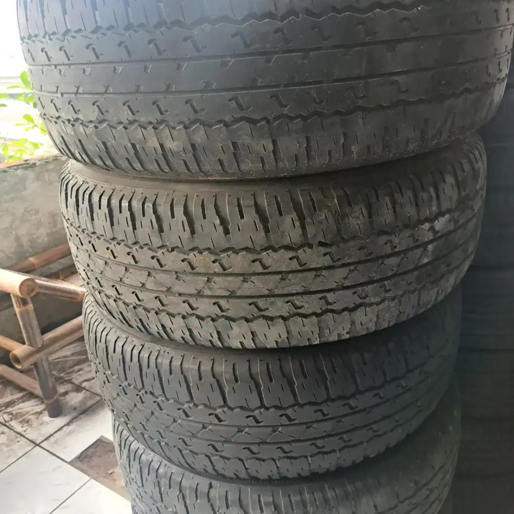 265 65 r17 ban bridgestone dueler fortuner pajero