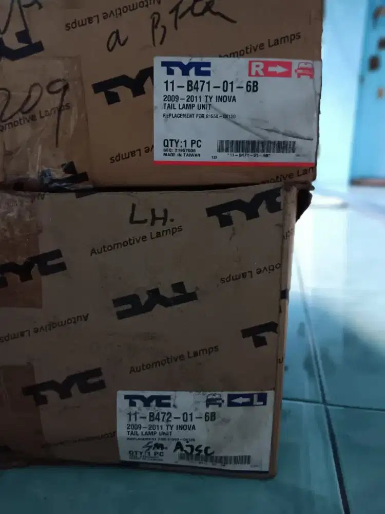 Lampu stop rem belakang inova tahun 2009-2011 kiri kanan TYC asli