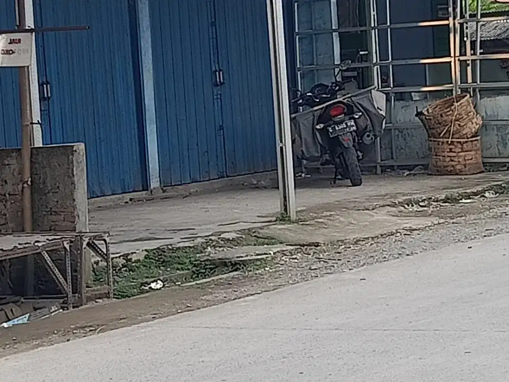 Tiga Ruang usaha di pusat ekonomi kesesi