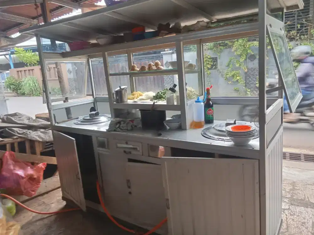 Dijual etalase bakso dan mie ayam