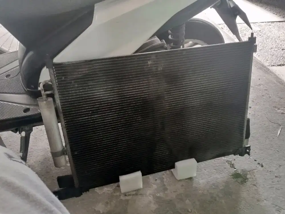 Kondensor AC Nissan Serena C26