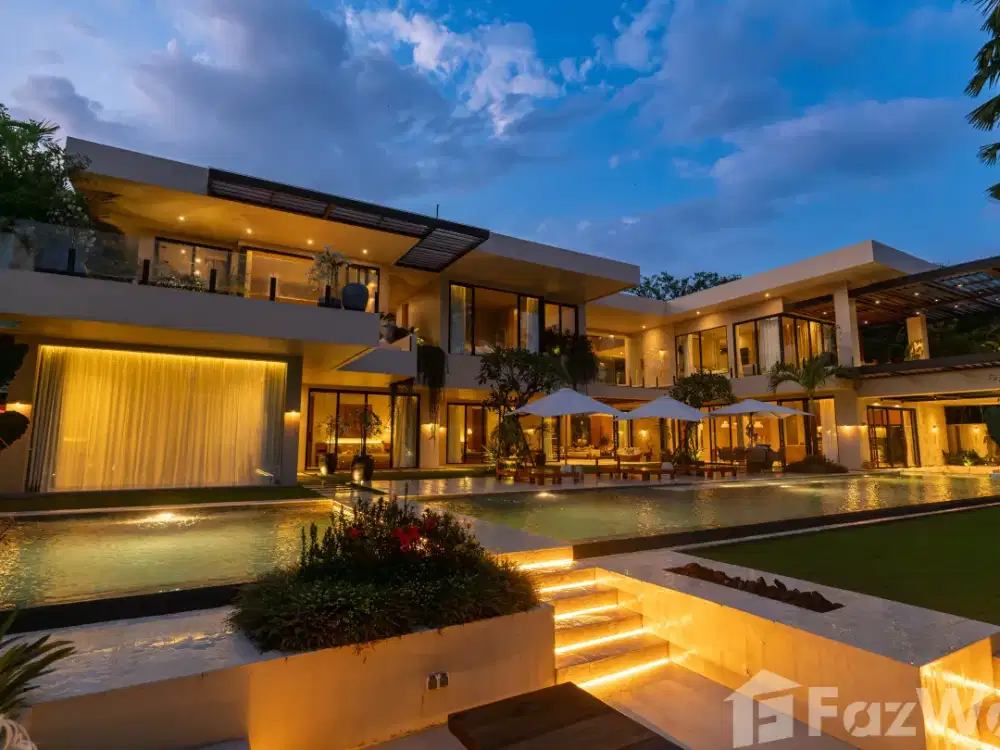 6 Bedroom Villa for sale in Tumbak Bayuh, Bali