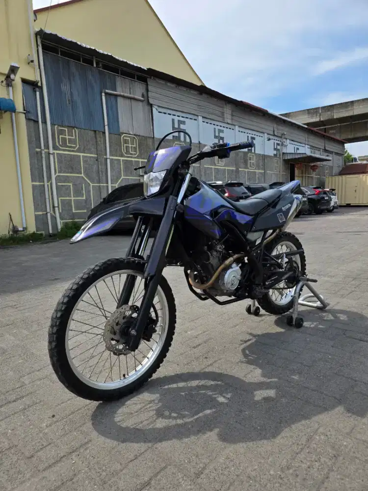 Yamaha WR 155R Hitam 2021
