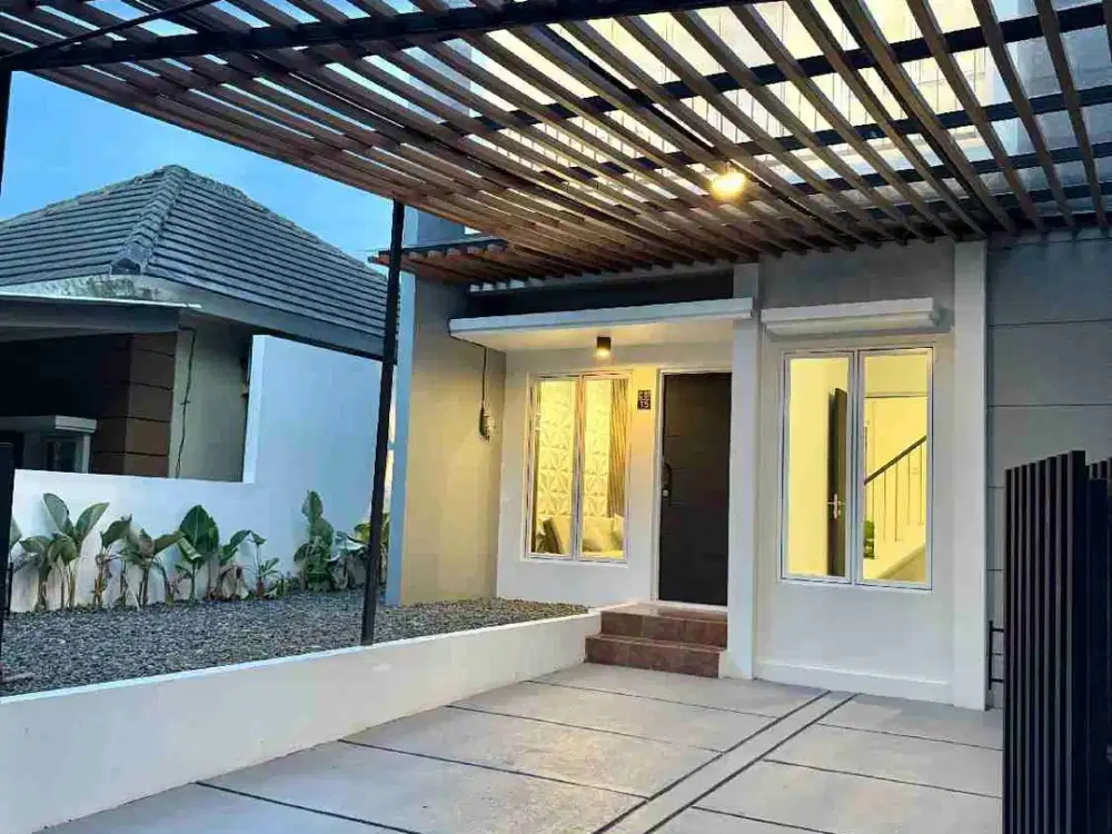 Rumah hoek siap huni dijual murah