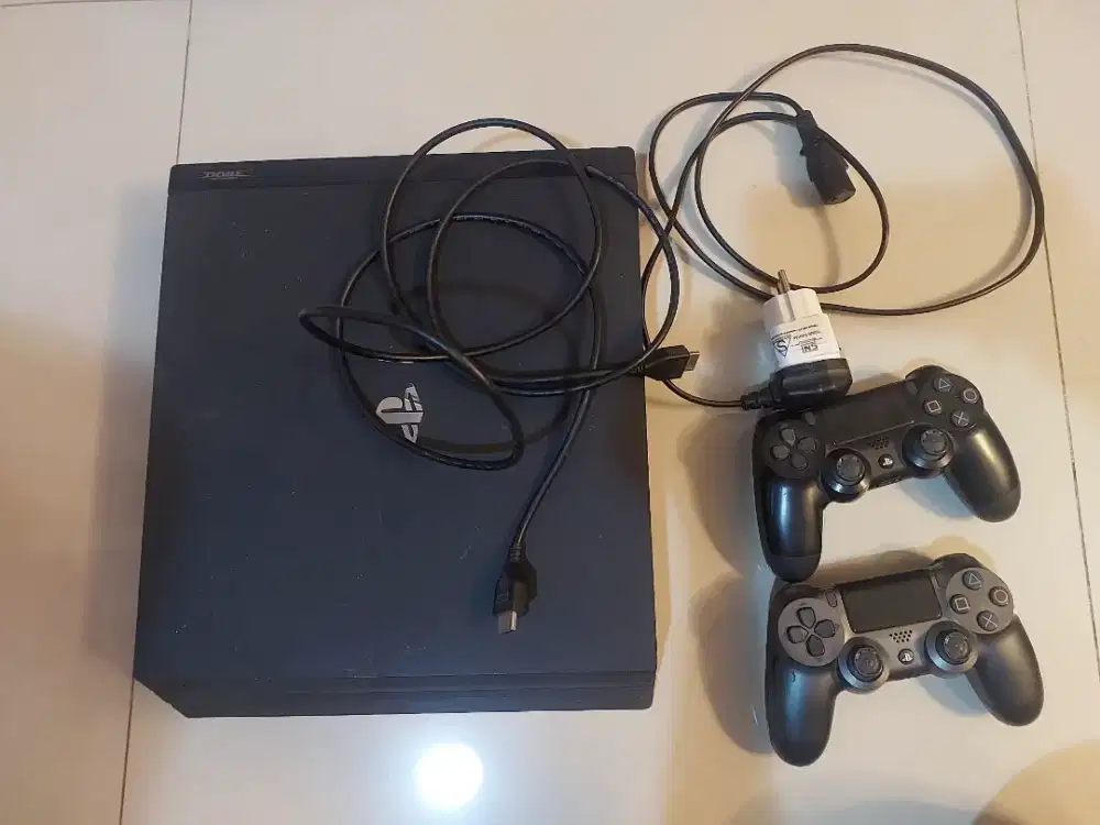 PS4 PRO 2TB dengan kipas DOBE