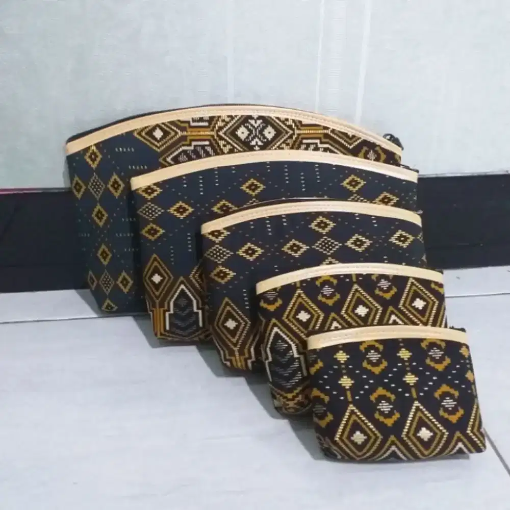 Souvenir dompet batik set 5