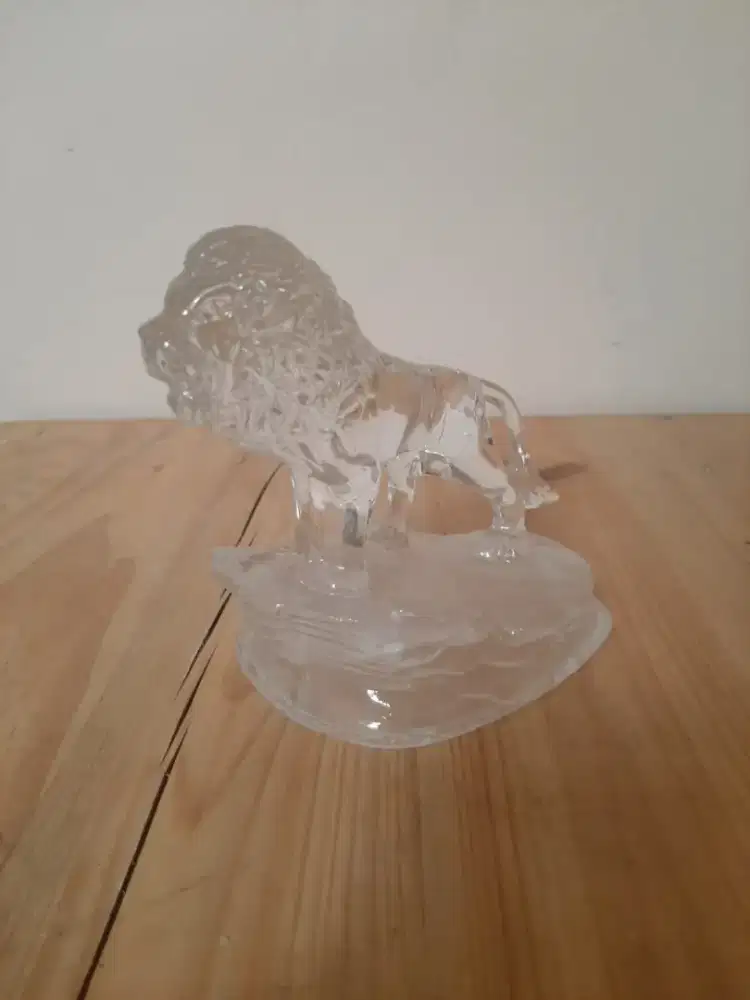 Crystal d'arques lion lead crystal figurine