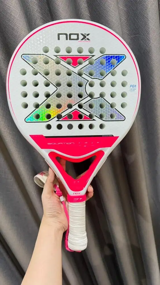 NOX Equation Light Woman Padel Racket