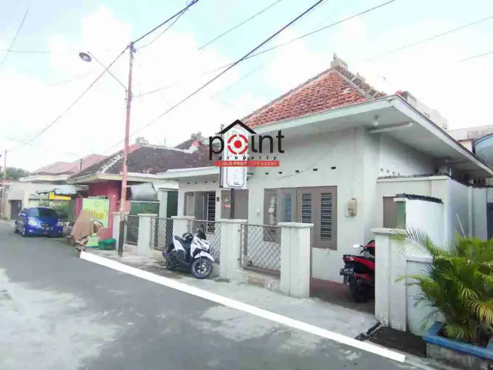 Rumah Luas Dekat Keraton Solo Kota