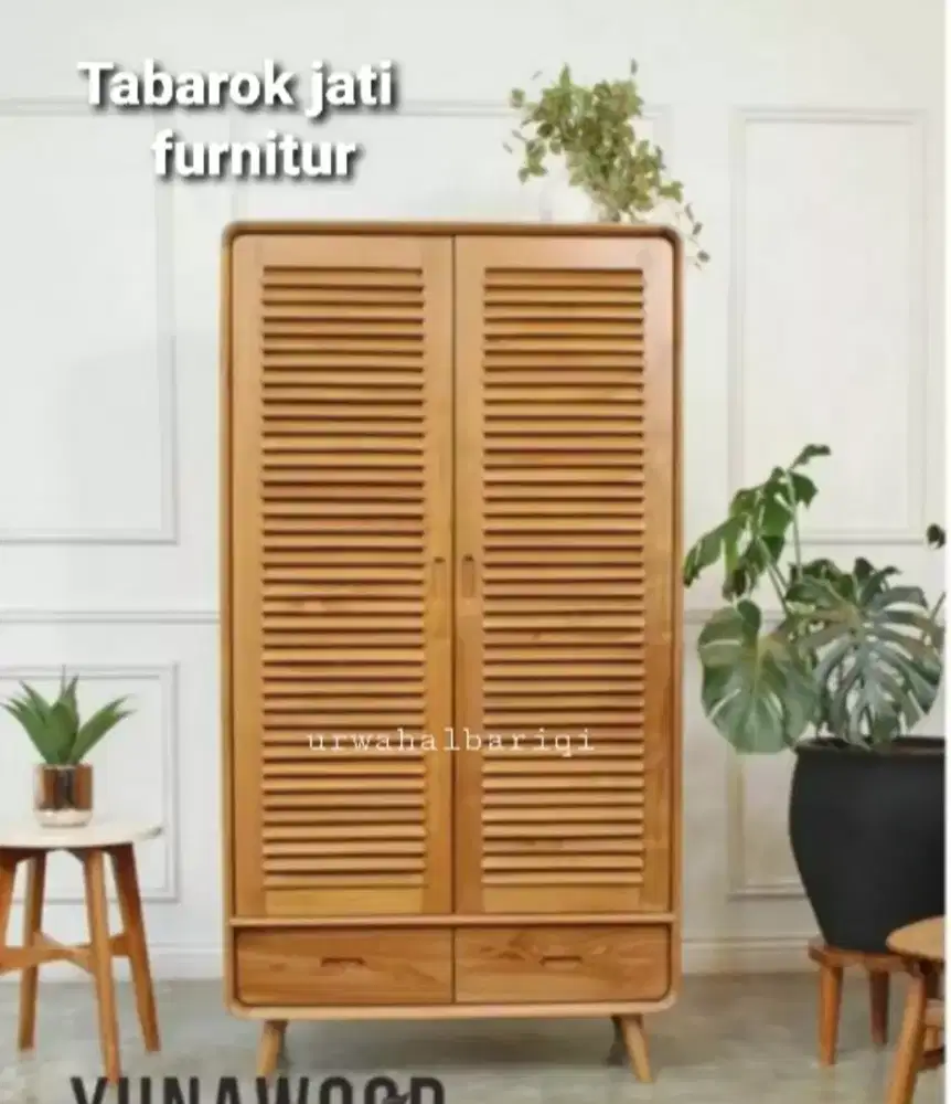 Lemari baju retro rotan modern pintu 2, bahan kayu jati tua