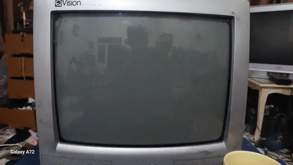 Tv sharp 14 inch mati