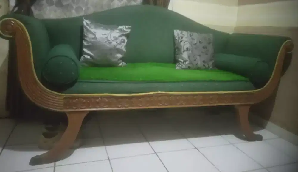 Kursi sofa ukiran kayu 3 dudukan